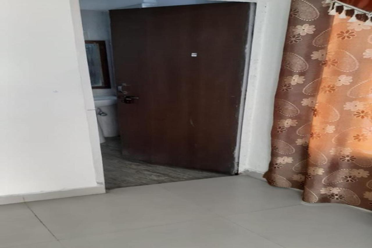 Oyo 81211 Hotel Janta 格德拉 外观 照片