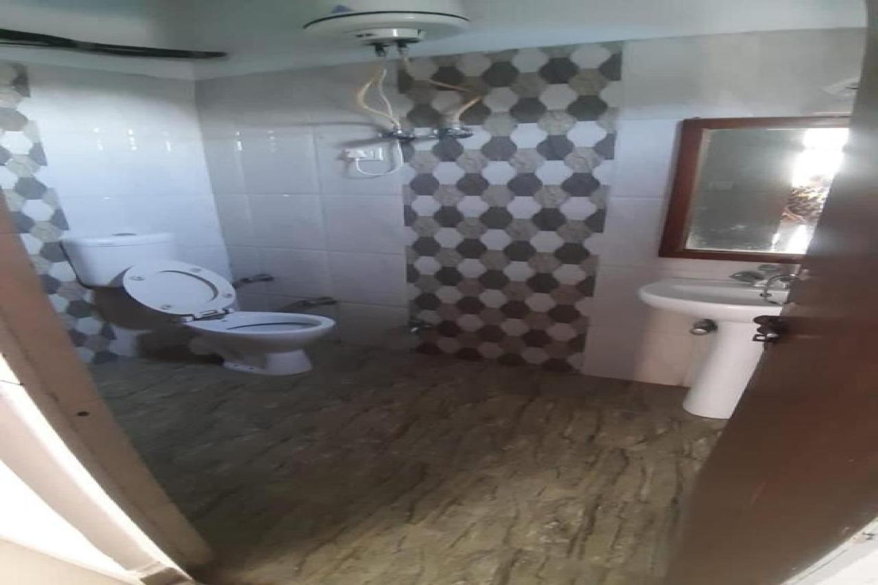 Oyo 81211 Hotel Janta 格德拉 外观 照片